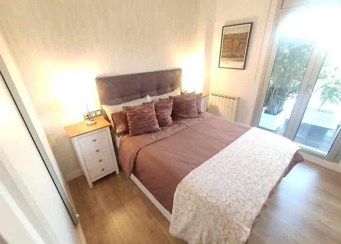 Glorious Sunny Penthouse Near The
