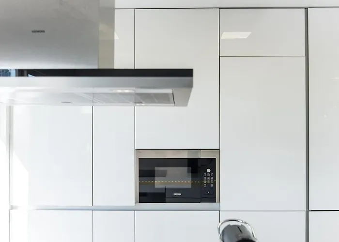 Glorious Sunny Penthouse Near The Апартаменты Барселона